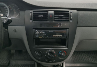 Подержанный автомобиль Chevrolet Lacetti Sedan 2008 года (13 фото)