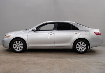 Подержанный автомобиль Toyota Camry Sedan 2008 года (4 фото)