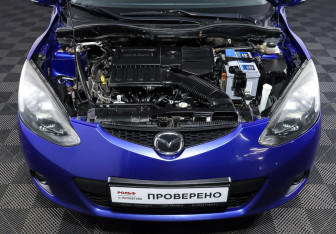 Подержанный автомобиль Mazda 2 Hatchback 2008 года (9 фото)