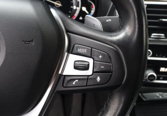 Подержанный автомобиль BMW X4 2019 года (20 фото)