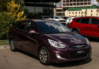 Подержанный автомобиль Hyundai Solaris Sedan 2013 года (2 фото)