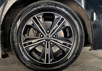 Подержанный автомобиль Hyundai i40 Wagon 2013 года (17 фото)