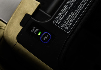 Подержанный автомобиль Lexus LX 2012 года (29 фото)