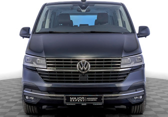 Подержанный автомобиль Volkswagen Multivan 2020 года (2 фото)
