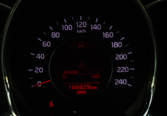 Подержанный автомобиль Kia Ceed Hatchback 2015 года (19 фото)