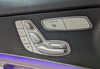 Подержанный автомобиль Mercedes-Benz GLC Coupe 2021 года (28 фото)