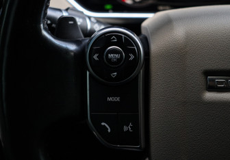 Подержанный автомобиль Land Rover Discovery 2018 года (26 фото)