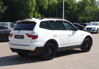 Подержанный автомобиль BMW X3 2009 года (5 фото)