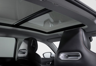 Подержанный автомобиль Changan UNI-K 2022 года (18 фото)