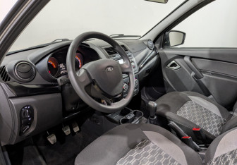 Подержанный автомобиль LADA (ВАЗ) Granta Wagon 2021 года (22 фото)