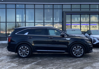 Подержанный автомобиль Kia Sorento 2020 года (4 фото)