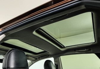 Подержанный автомобиль Toyota Venza 2013 года (17 фото)