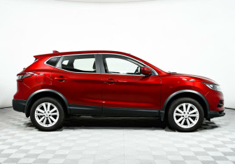 Подержанный автомобиль Nissan Qashqai 2020 года (4 фото)