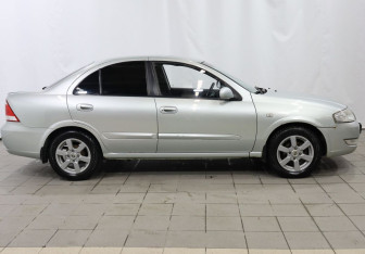 Подержанный автомобиль Nissan Almera Classic 2007 года (6 фото)