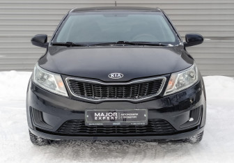 Подержанный автомобиль Kia Rio Hatchback 2012 года (2 фото)