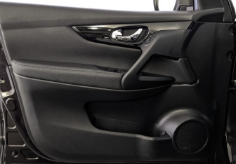Подержанный автомобиль Nissan Qashqai 2014 года (19 фото)