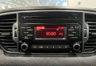 Подержанный автомобиль Kia Sportage 2017 года (14 фото)