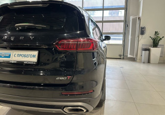 Подержанный автомобиль Chery Tiggo 8 Pro 2021 года (9 фото)