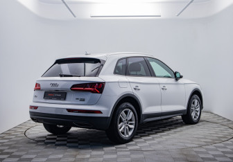 Подержанный автомобиль Audi Q5 2018 года (5 фото)