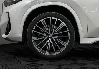 Новый BMW X1 2025 (8 фото)