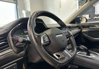 Подержанный автомобиль Haval F7 2021 года (12 фото)