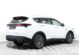 Подержанный автомобиль Jetour X70 Plus 2024 года (5 фото)