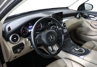 Подержанный автомобиль Mercedes-Benz GLC Coupe 2019 года (9 фото)