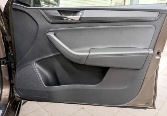 Подержанный автомобиль Skoda Rapid Liftback 2022 года (24 фото)
