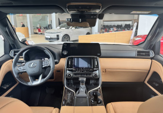 Новый Lexus LX 2024 (10 фото)