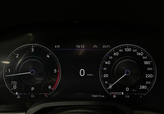 Подержанный автомобиль Volkswagen Touareg 2022 года (11 фото)