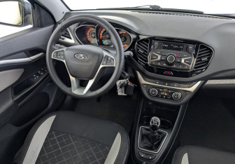 Подержанный автомобиль LADA (ВАЗ) Vesta Wagon 2019 года (28 фото)