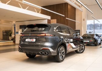 Новый Changan CS75PLUS 2025 (4 фото)