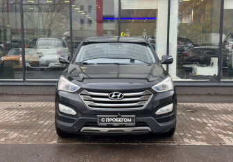 Подержанный автомобиль Hyundai Santa Fe 2013 года (2 фото)