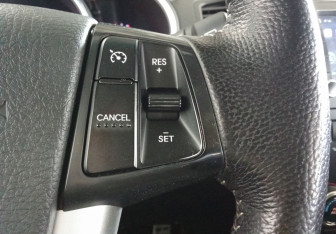 Подержанный автомобиль Kia Sorento 2010 года (17 фото)