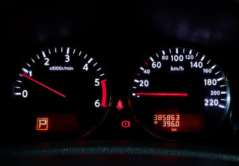 Подержанный автомобиль Nissan Pathfinder 2010 года (11 фото)