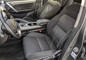 Подержанный автомобиль Geely Coolray 2022 года (20 фото)