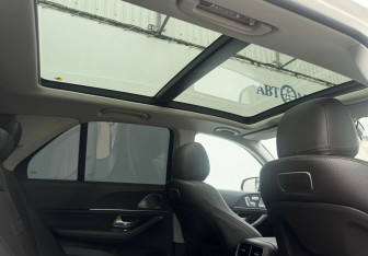 Подержанный автомобиль Mercedes-Benz GLE 2019 года (12 фото)