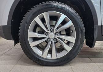 Подержанный автомобиль Geely Atlas 2021 года (12 фото)