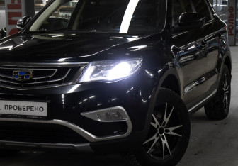 Подержанный автомобиль Geely Atlas 2020 года (20 фото)