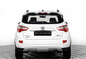 Подержанный автомобиль Changan CS35 2018 года (6 фото)