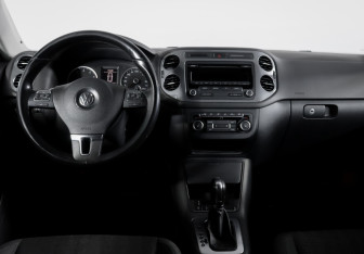 Подержанный автомобиль Volkswagen Tiguan 2013 года (11 фото)