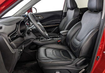 Подержанный автомобиль Москвич 3е 2023 года (20 фото)