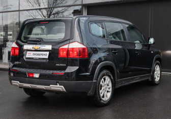 Подержанный автомобиль Chevrolet Orlando 2013 года (4 фото)