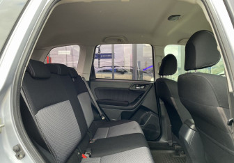 Подержанный автомобиль Subaru Forester Suv 2018 года (21 фото)