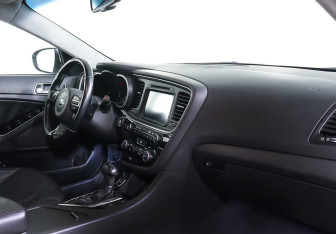 Подержанный автомобиль Kia Optima Sedan 2015 года (9 фото)