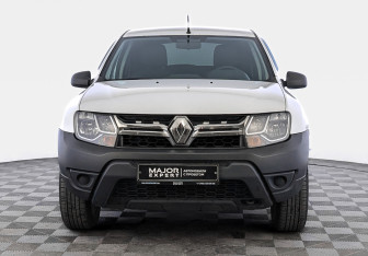 Подержанный автомобиль Renault Duster 2020 года (2 фото)
