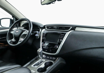 Подержанный автомобиль Nissan Murano Suv 2017 года (7 фото)