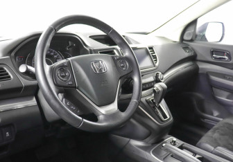 Подержанный автомобиль Honda CR-V 2018 года (9 фото)