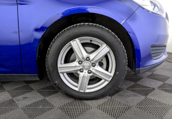 Подержанный автомобиль Ford Focus Hatchback 2019 года (18 фото)