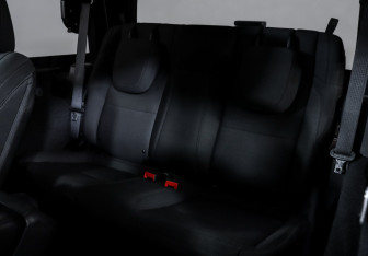 Подержанный автомобиль Jeep Wrangler 2021 года (10 фото)